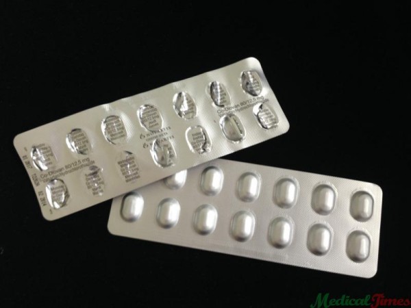 Opened_and_unopened_blister_packs_of_Co-Diovan_(Valsartan_and_hydrochlorothiazide),_Singapore_-_20150223-02.jpg